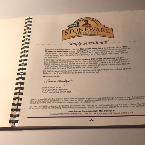 The pampered Chef Set Stoneware sensations cook book and  P/C1994 cookie mold - Picture 5 of 9